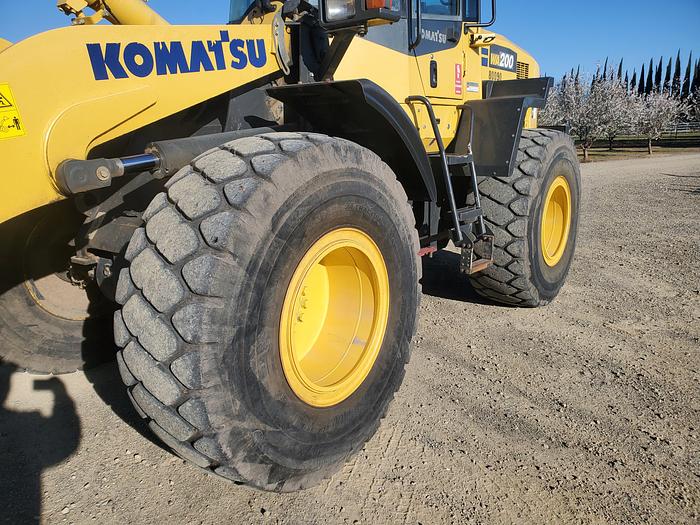 Used 2015 KOMATSU WA200-7