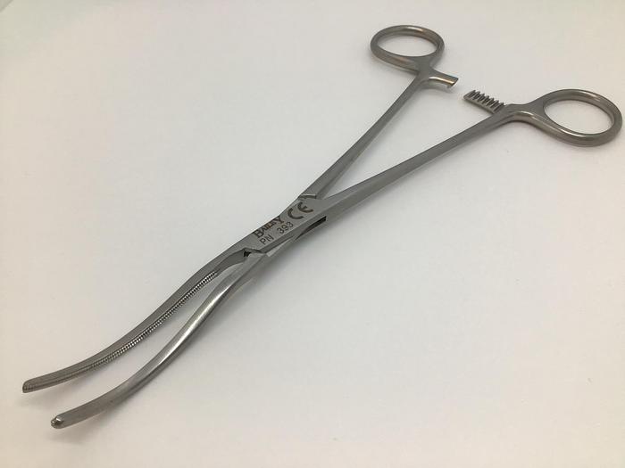 Used Clamp Atraumatic Glover Multipurpose Vascular Spoon Shaped with Debakey 1 in 2 Teeth Jaws 215mm