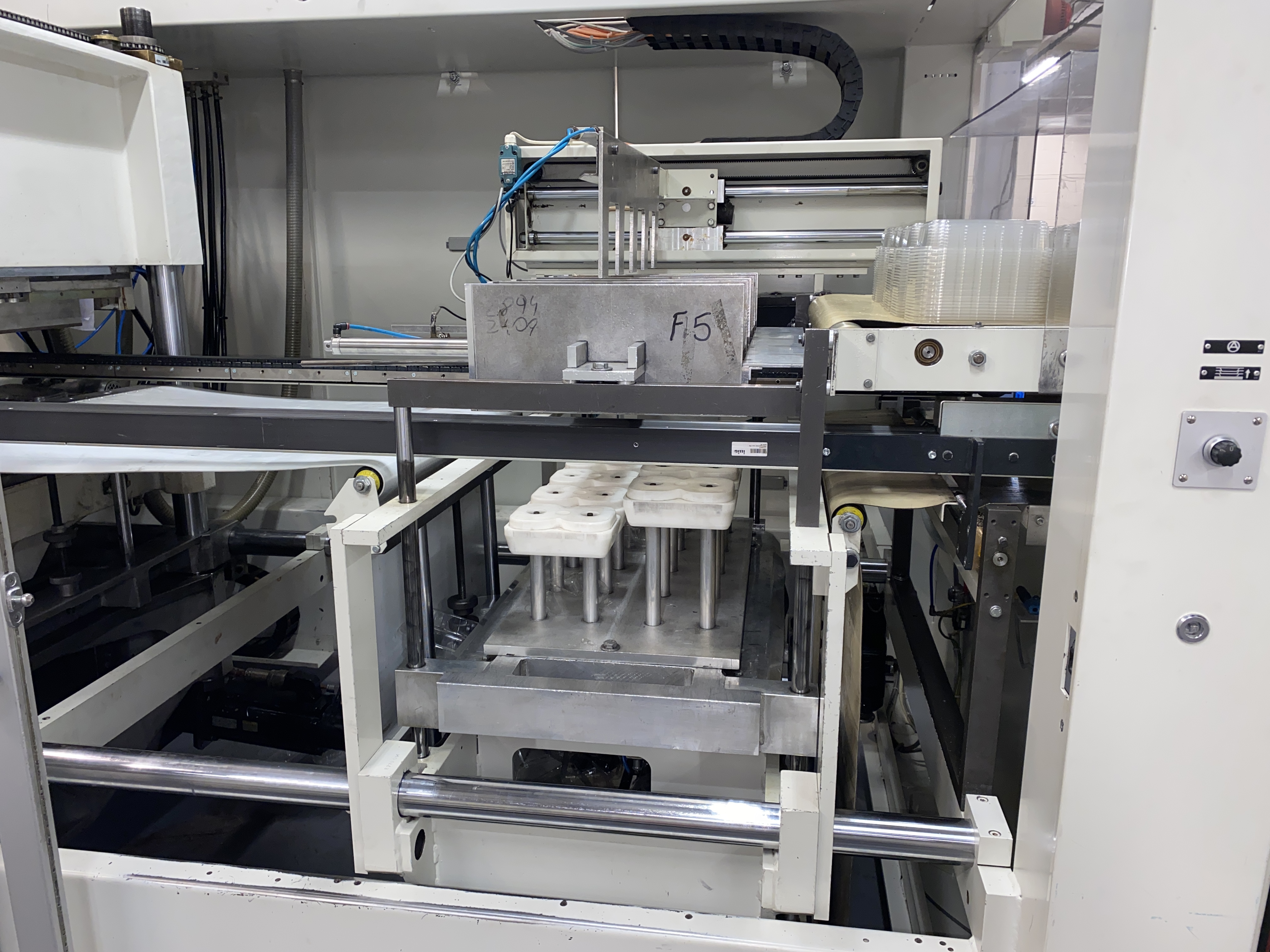 Used 2004 Illig RV 74b