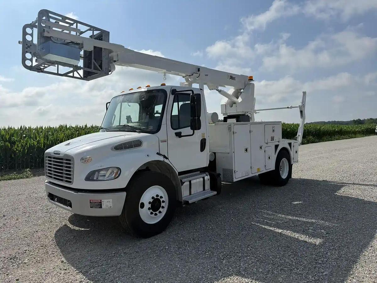 Used 2017 Freightliner M2