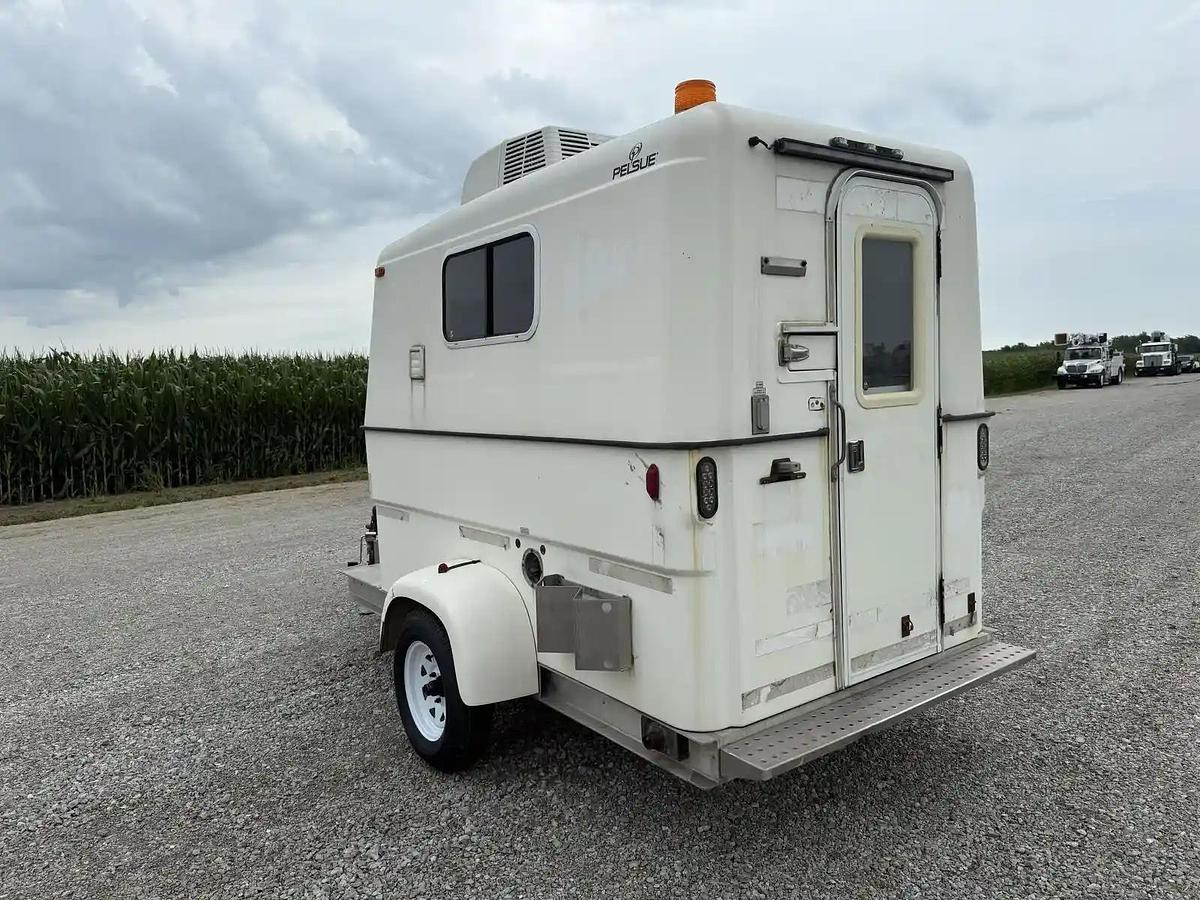 Used 2015 Utility Pelsue FiberLite Pod Fiber Optic Splicing Trailer