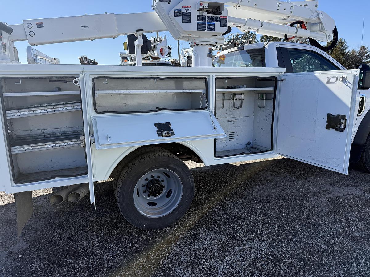 Used 2019 Ford F550 Altec AT40G Insulated Squirt Boom