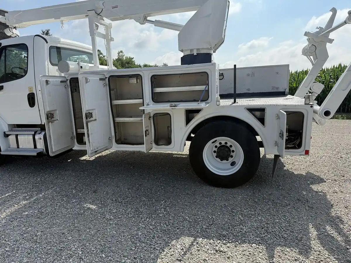 Used 2017 Freightliner M2