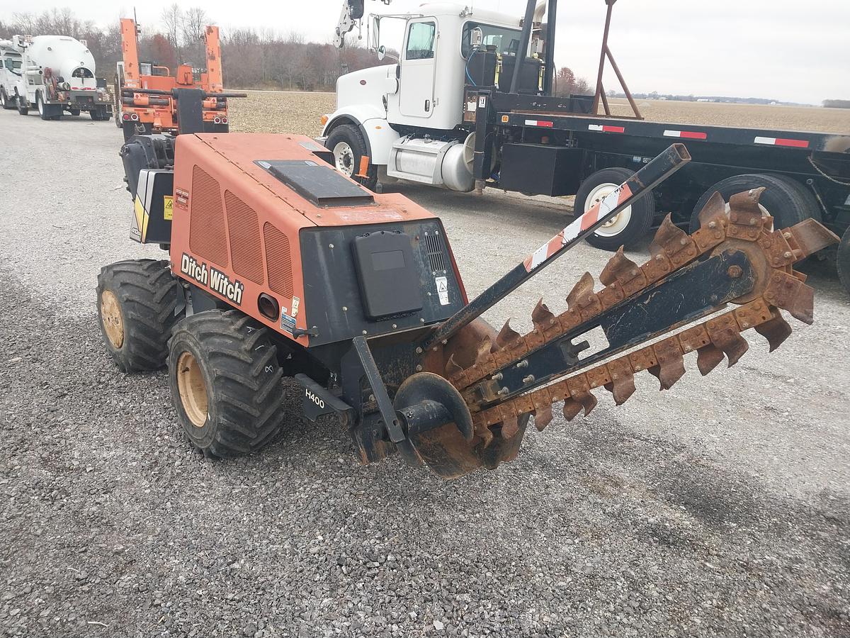 Used 2015 Ditch Witch 410SX Mini Trencher Plow