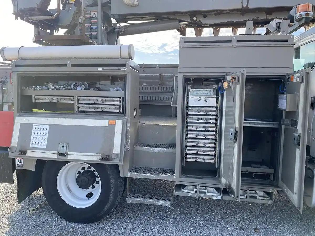 Used 2007 Freightliner Altec DL45TR