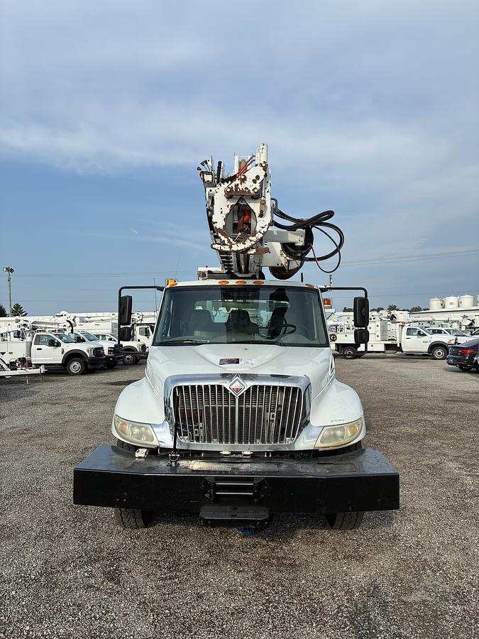 Used 2018 International 4300 Altec DM47B-TR Digger Derrick