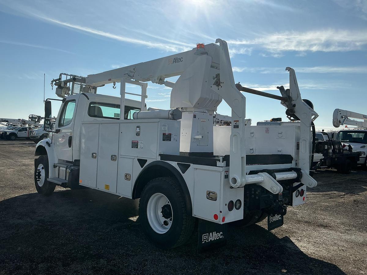 Used 2019 Freightliner M2 Altec T40P