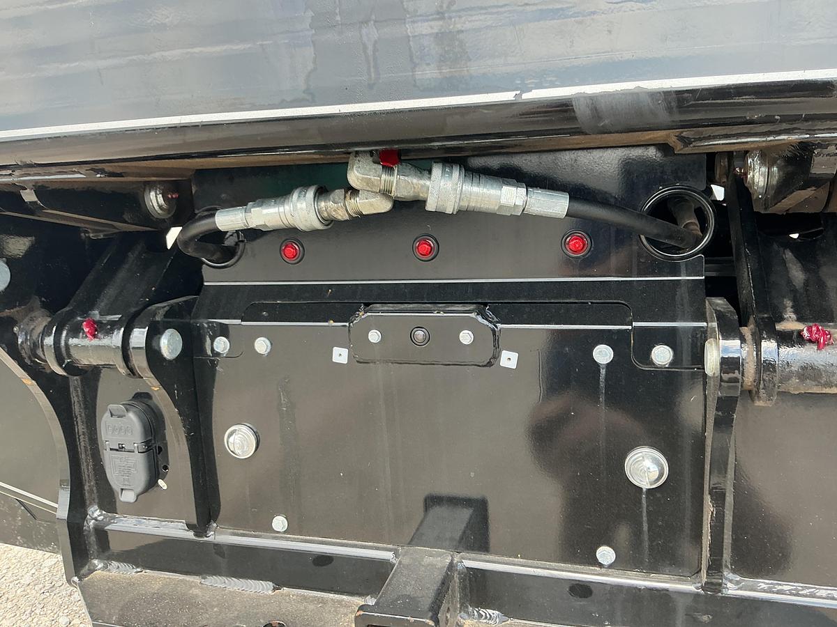 Used 2024 Chevrolet Silverado