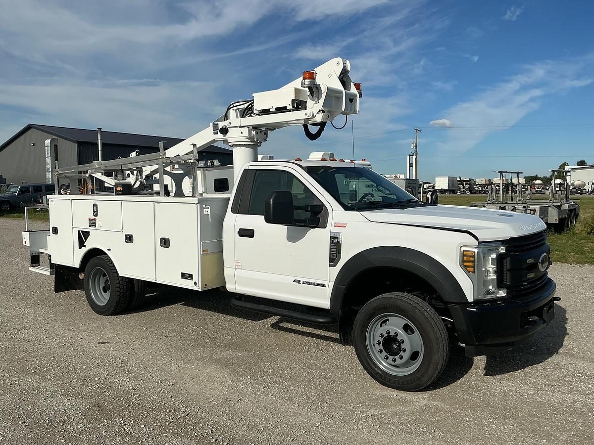 Used 2019 Ford F550 Altec AT235P Cable Placer