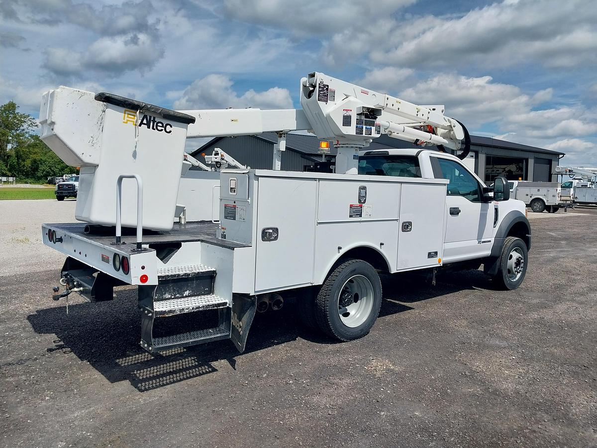 Used 2017 Ford F550 Altec AT40G Insulated Squirt Boom