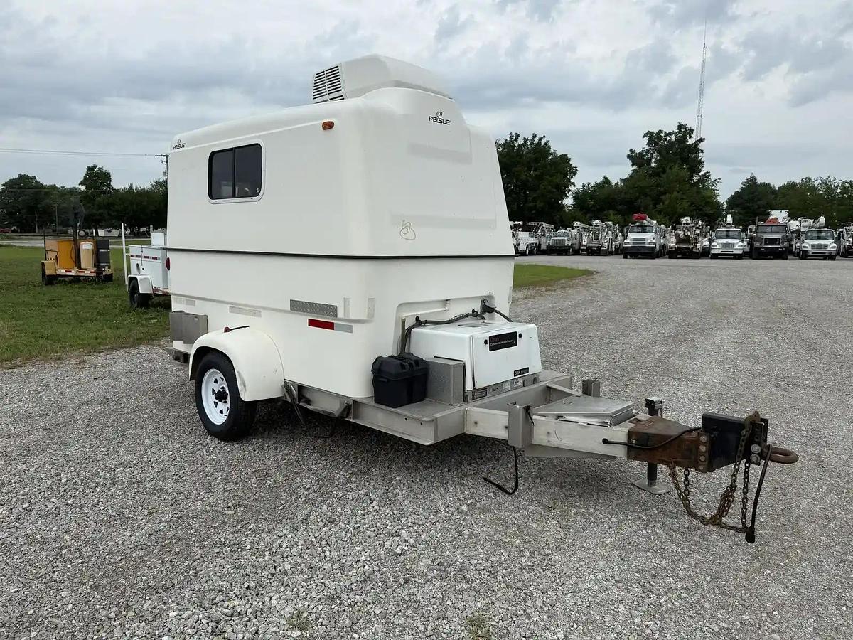 Used 2015 Utility Pelsue FiberLite Pod Fiber Optic Splicing Trailer