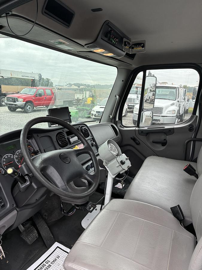 Used 2019 Freightliner M2 Altec T40P Cable Placer