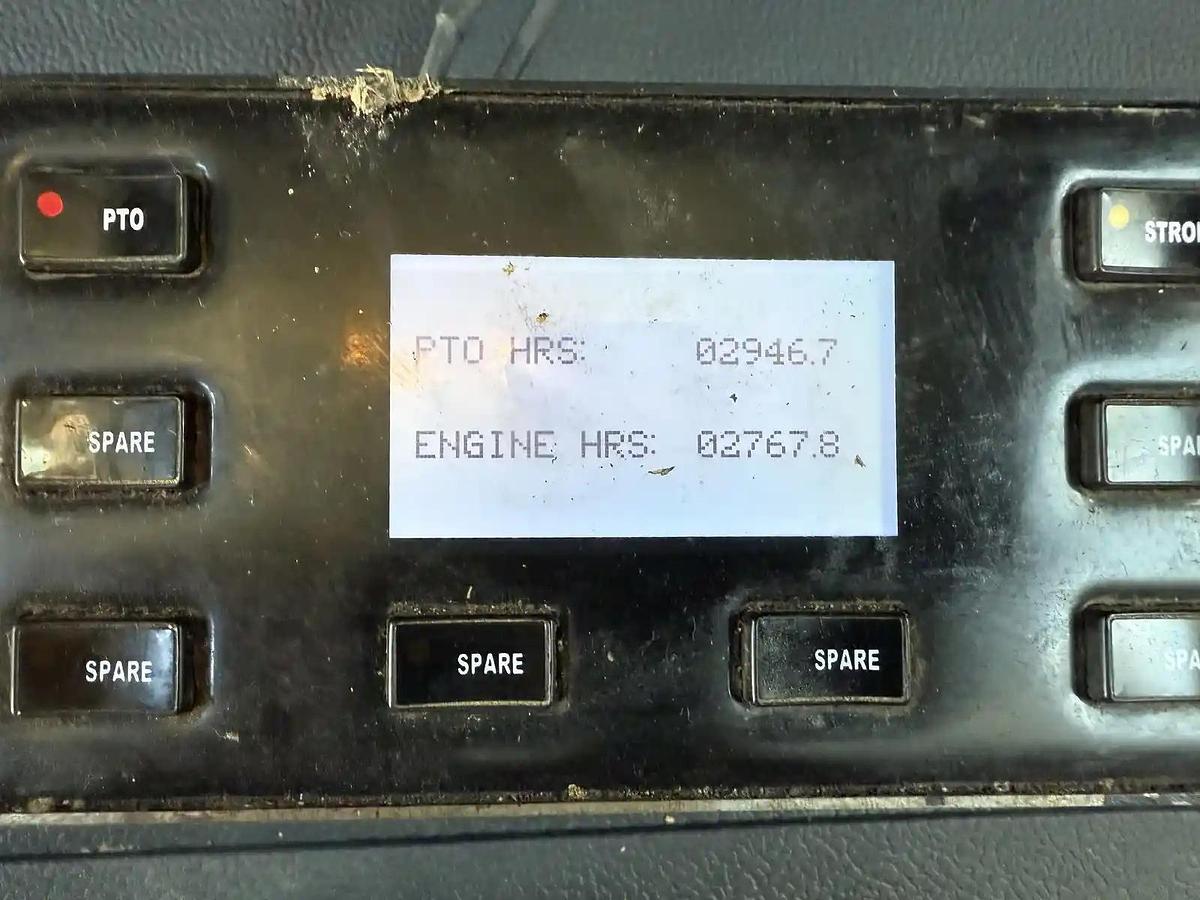 Used 2017 Freightliner M2 106