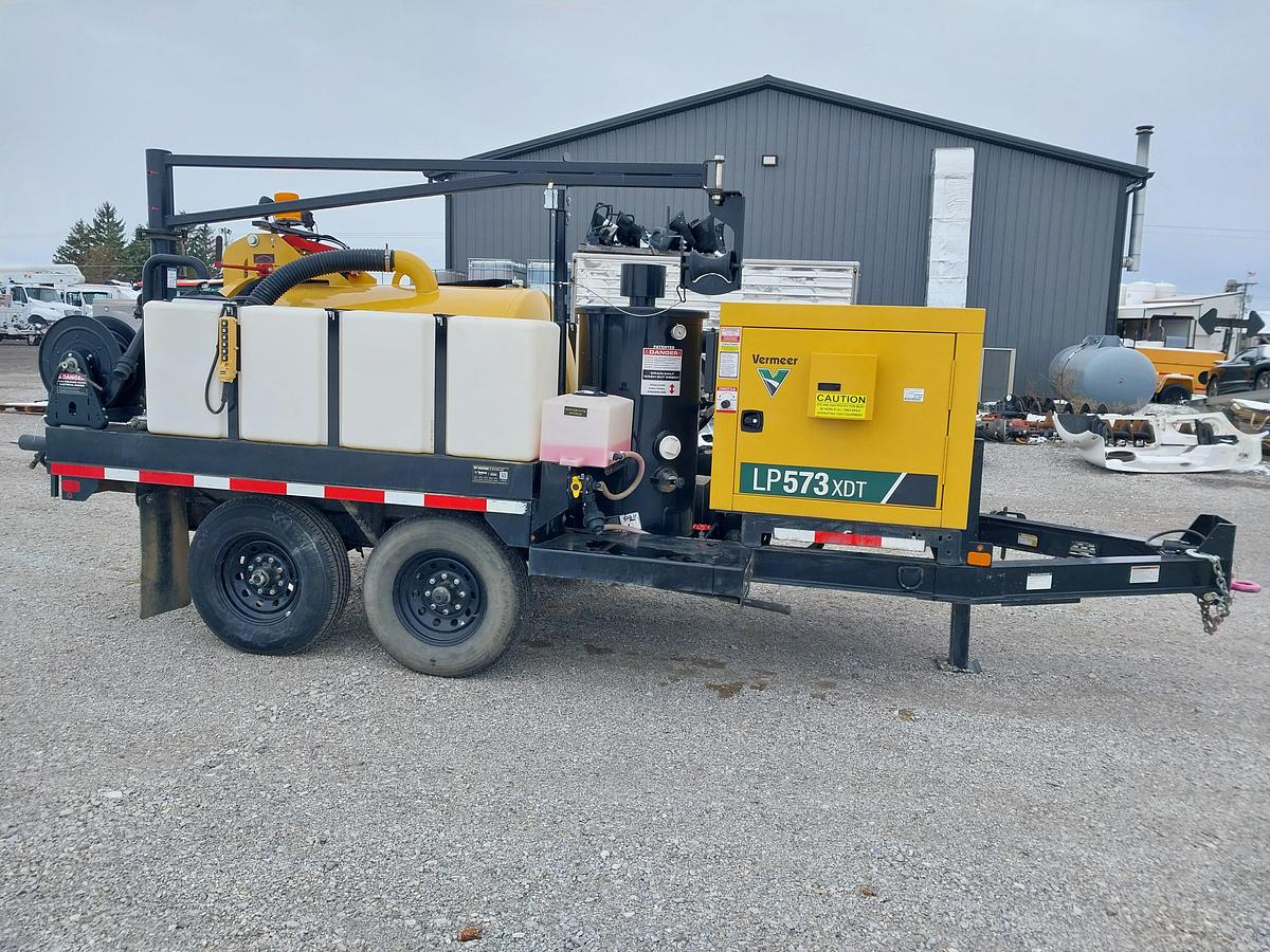 Used 2024 Vermeer LP573 XDT Vac Trailer - NEW SUCTION HOSE