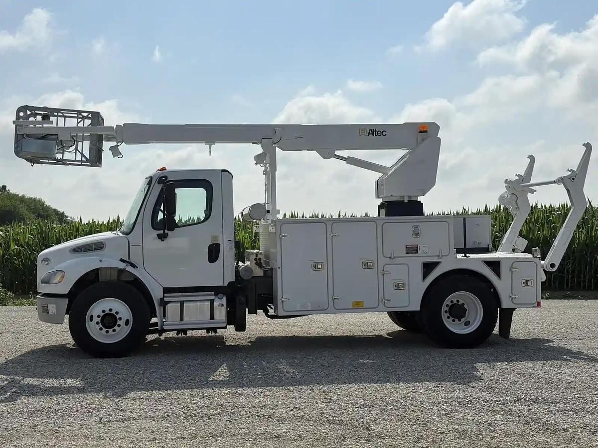 Used 2017 Freightliner M2