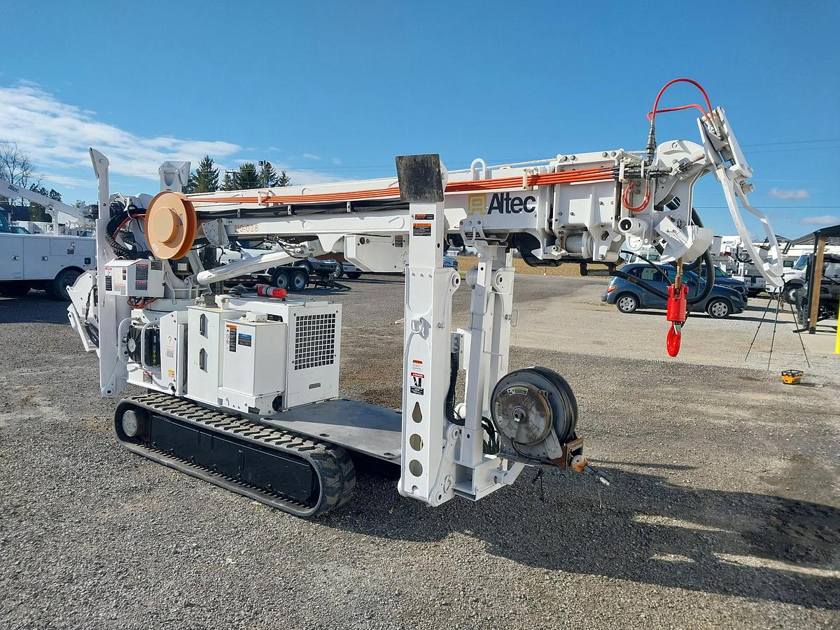 Used 2018 Altec DB41 Backyard Digger Derrick 2017 Brooks Brothers Trailer