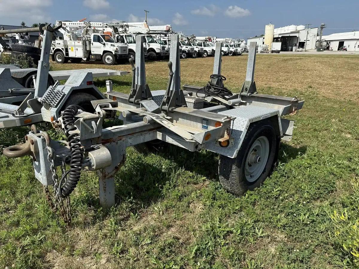 Used 2001 Utility Sauber MFG 4501 Pole Dinky