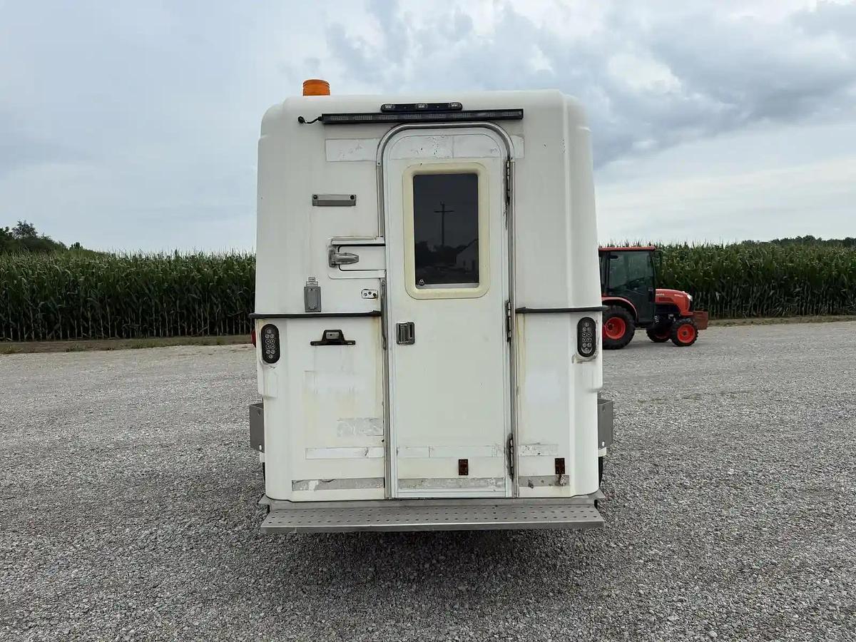 Used 2015 Utility Pelsue FiberLite Pod Fiber Optic Splicing Trailer