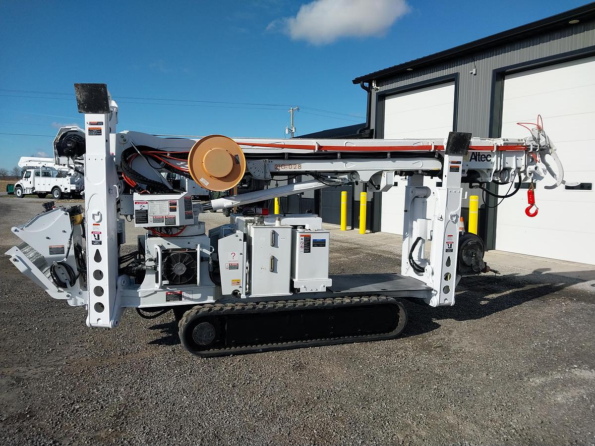 Used 2018 Altec DB41 Backyard Digger Derrick 2017 Brooks Brothers Trailer