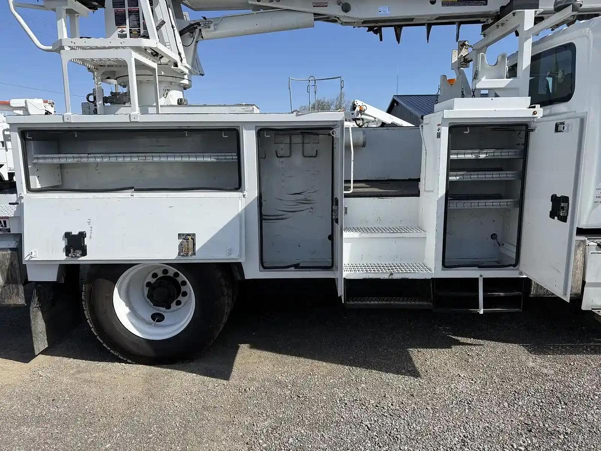 Used 2017 International 4300