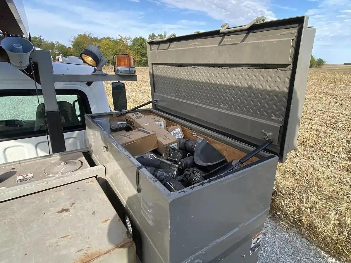 Used 2007 Freightliner Altec DL45TR