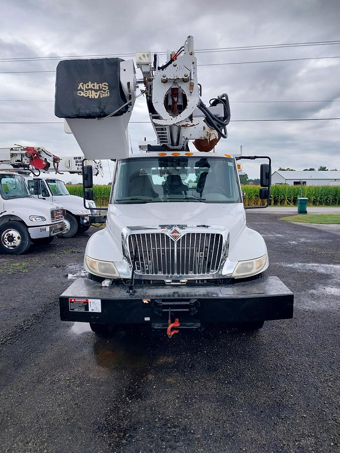 Used 2018 International 4300 Altec DM47 Digger Derrick