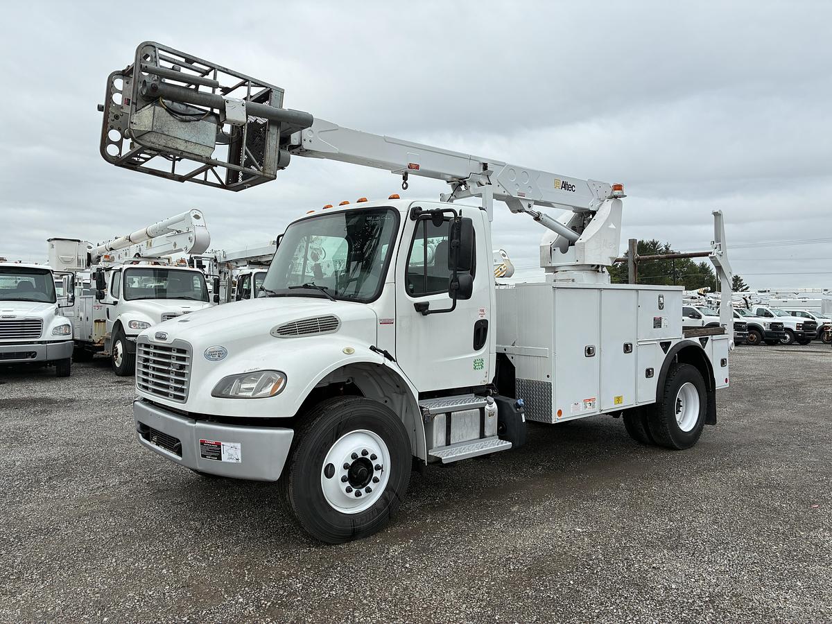 Used 2019 Freightliner M2 Altec T40P Cable Placer