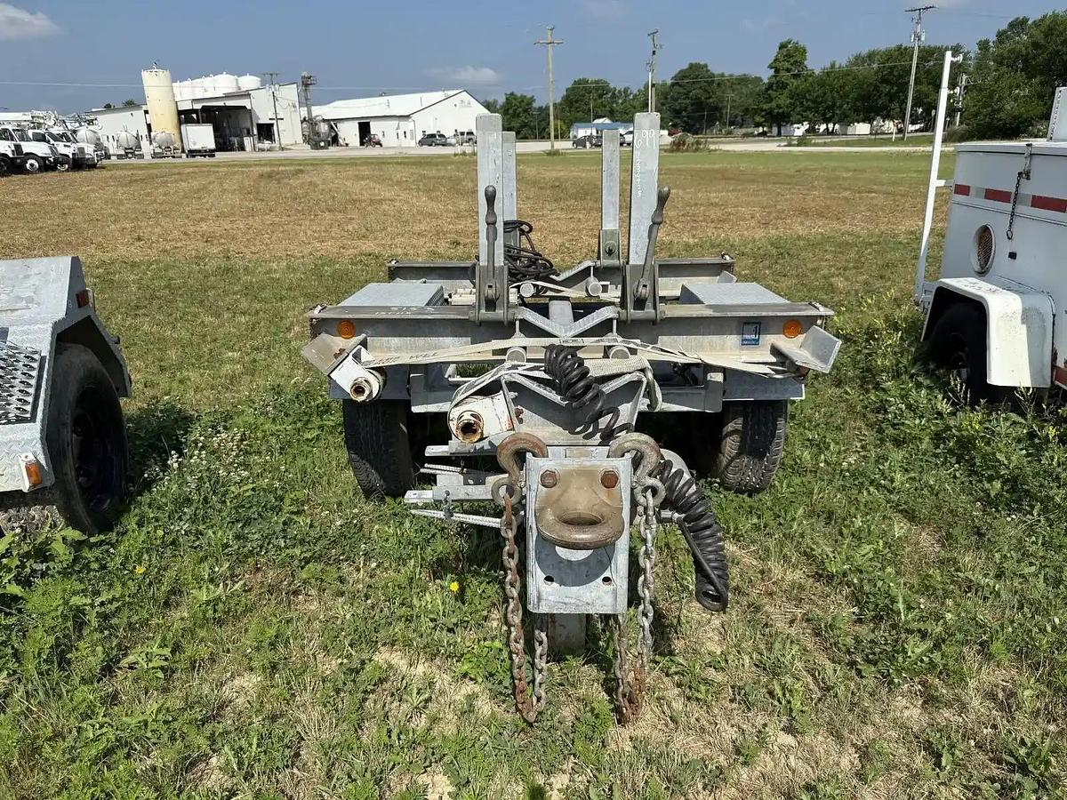 Used 2001 Utility Sauber MFG 4501 Pole Dinky