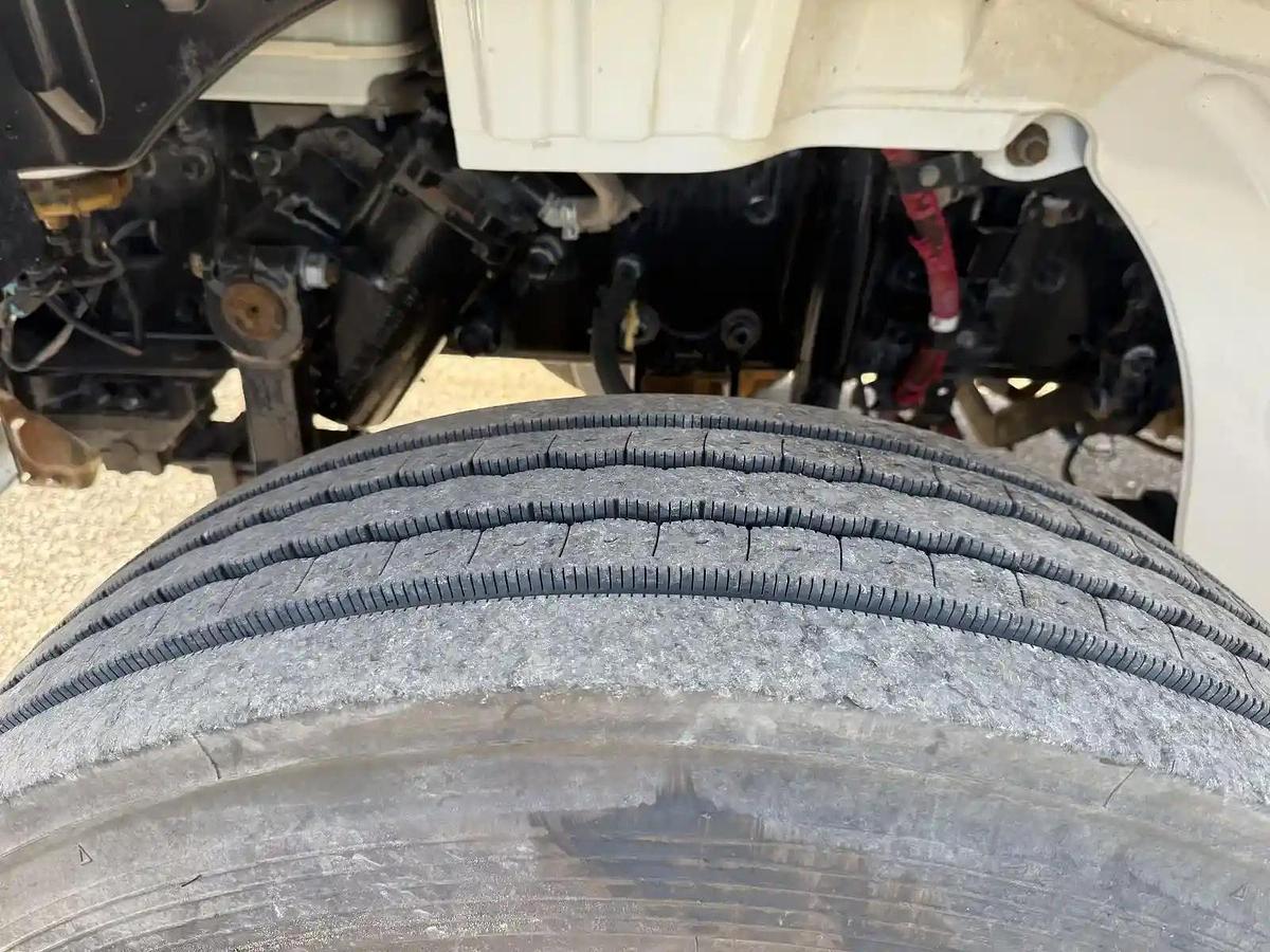 Used 2017 Freightliner M2 106