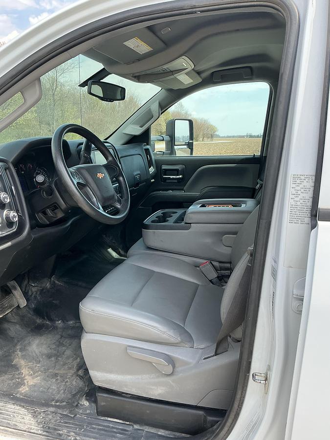 Used 2024 Chevrolet Silverado