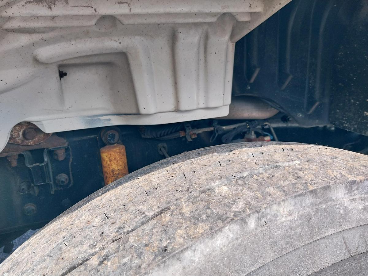 Used 2007 Freightliner M2 7.2L Diesel Altec DM45T