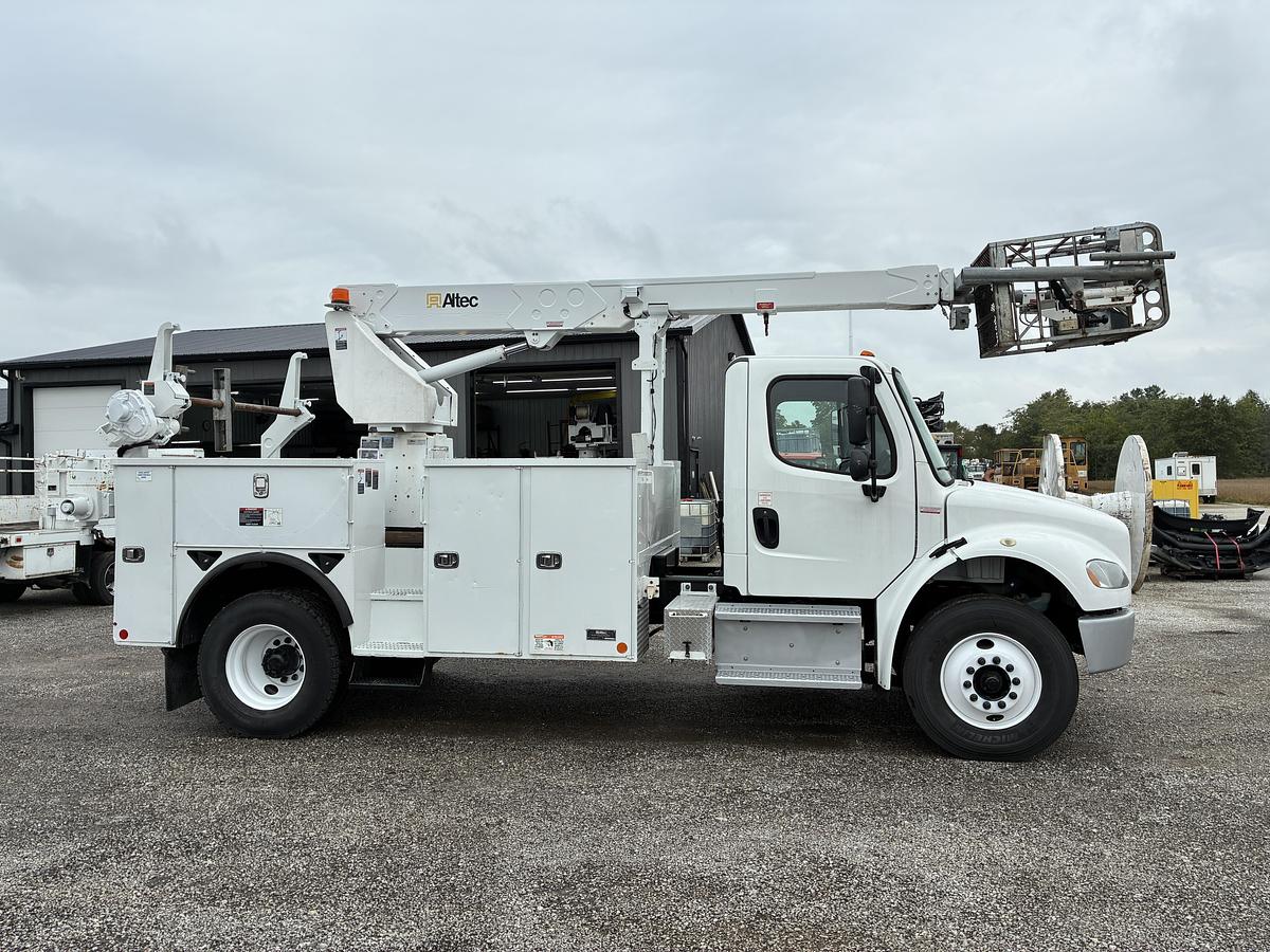 Used 2019 Freightliner M2 Altec T40P Cable Placer