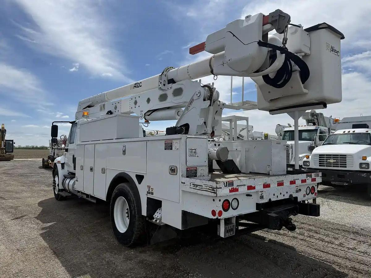 Used 2017 International 4300 Altec AA55 Material Handler