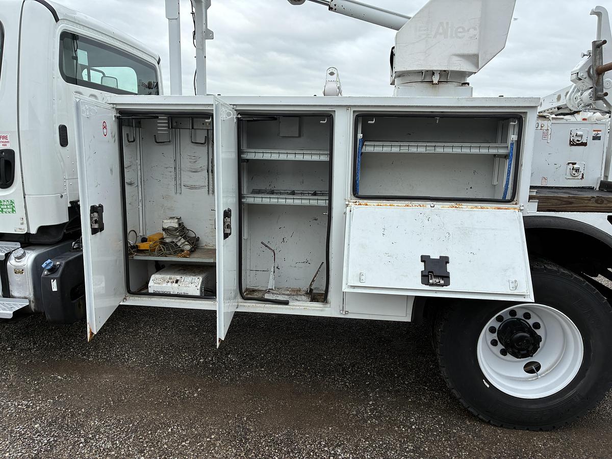 Used 2019 Freightliner M2 Altec T40P Cable Placer
