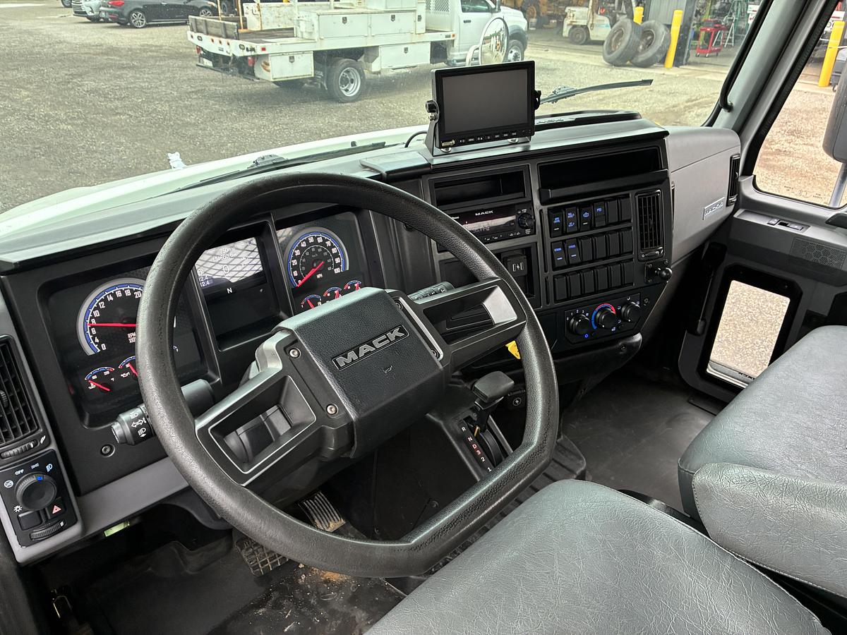 Used 2022 Mack MD Flatbed Truck