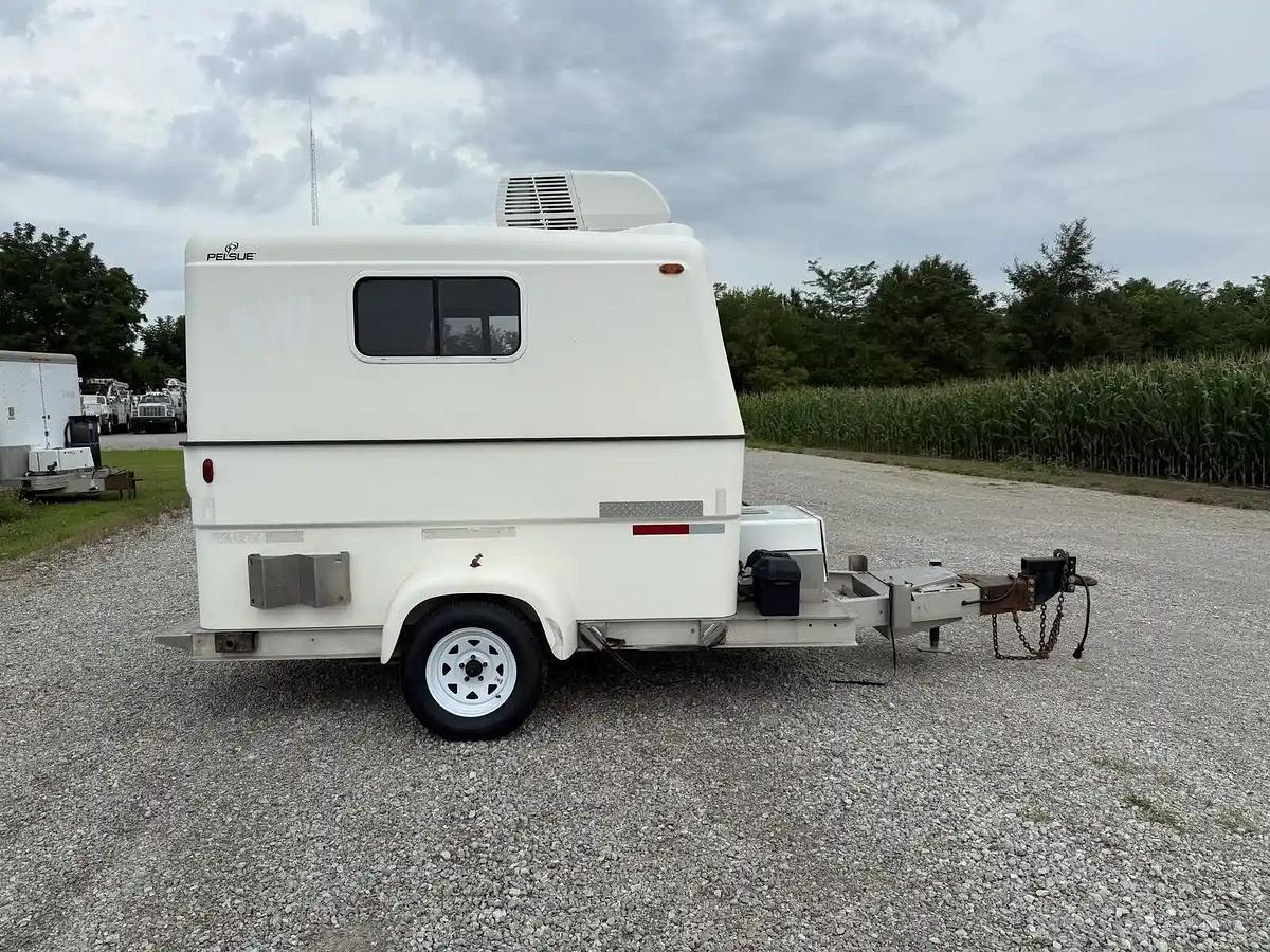 Used 2015 Utility Pelsue FiberLite Pod Fiber Optic Splicing Trailer