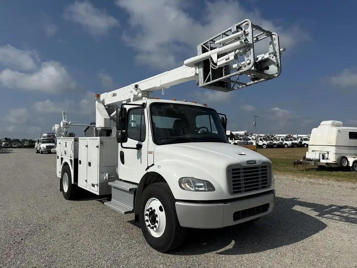 Used 2017 Freightliner M2