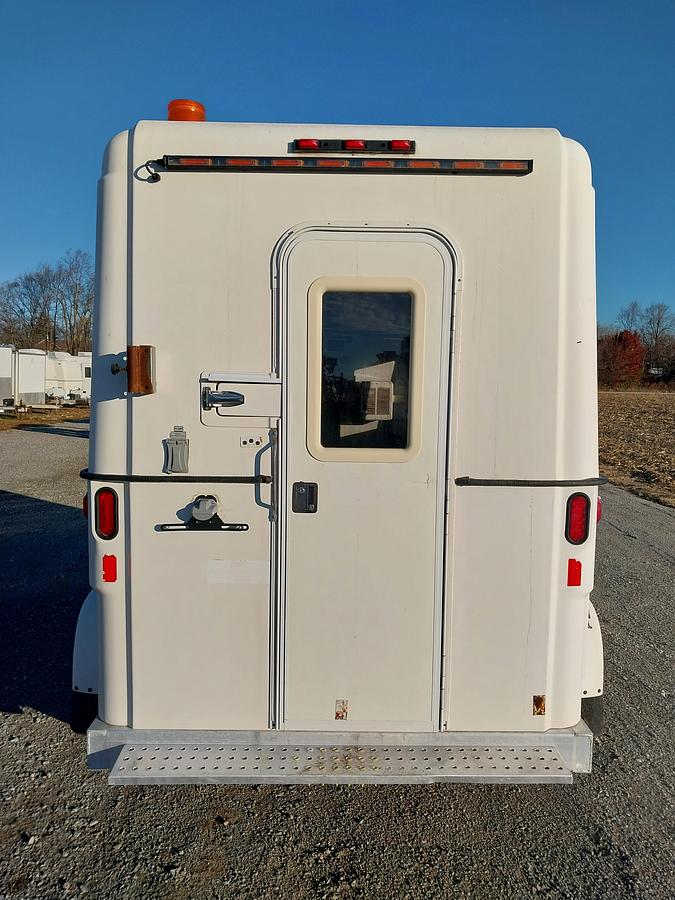 Used 2016 Pelsue Fiberlite XL Tradesman Splicing Trailer