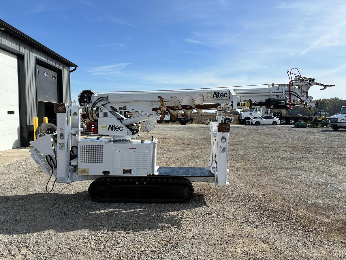 Used 2015 Altec DB37 Backyard Digger Derrick