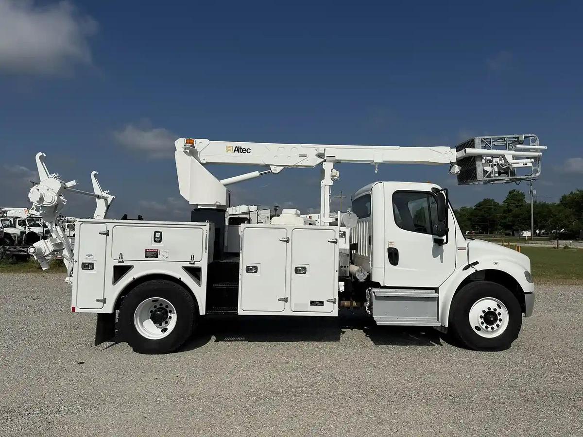 Used 2017 Freightliner M2