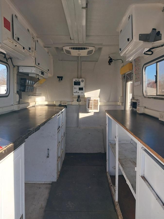 Used 2016 Pelsue Fiberlite XL Tradesman Splicing Trailer