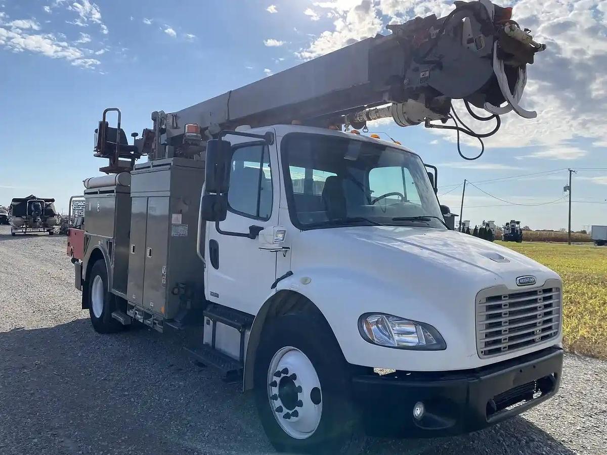 Used 2007 Freightliner Altec DL45TR