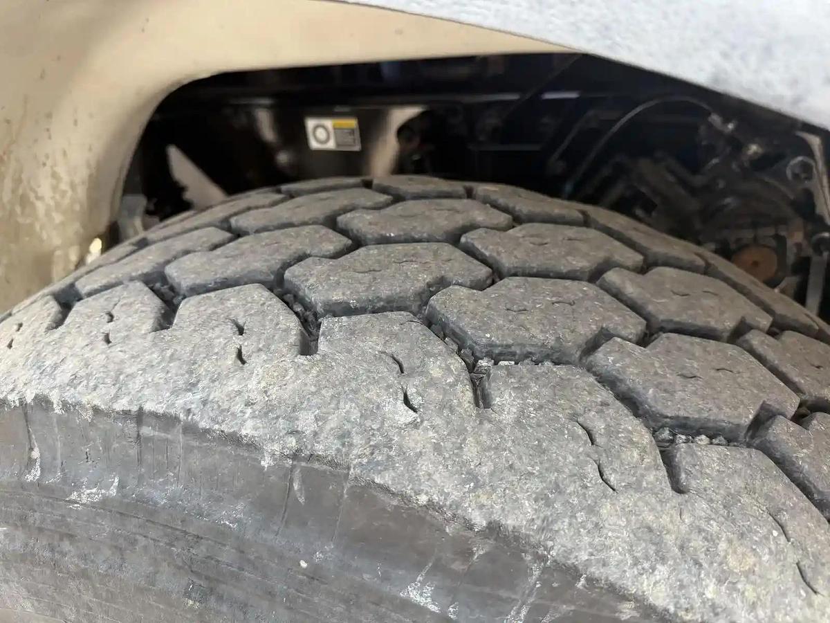 Used 2015 Peterbilt 365