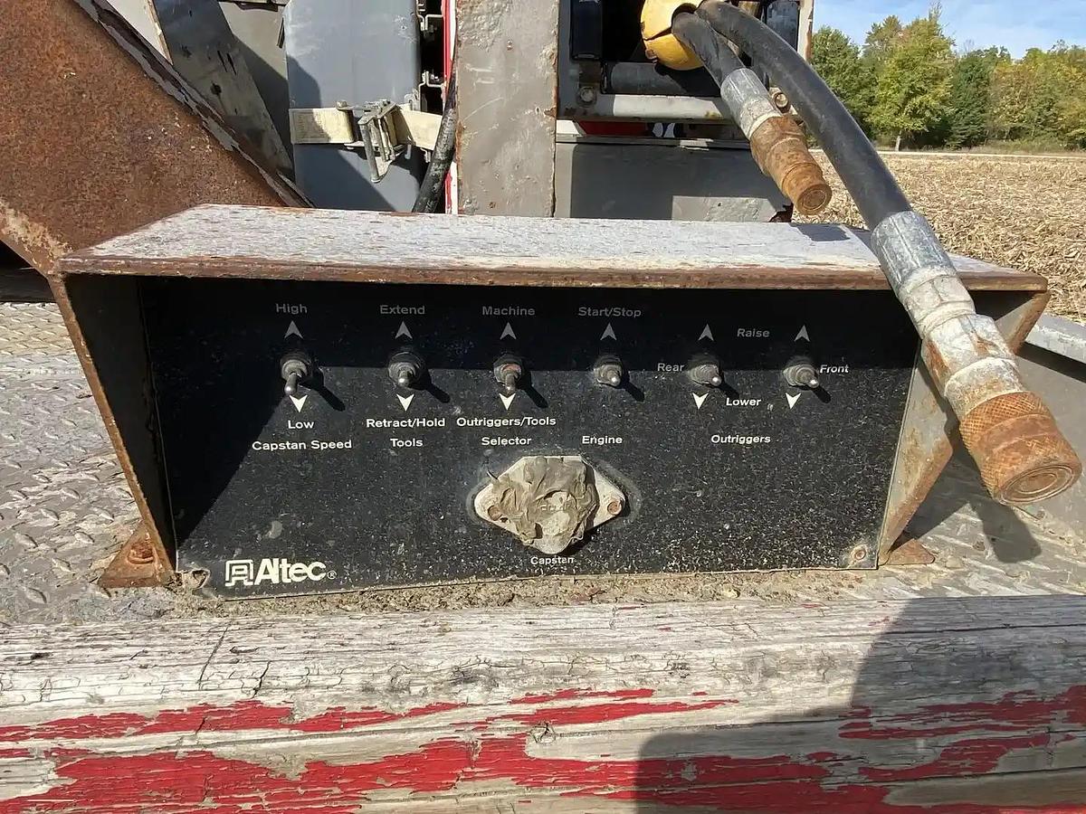 Used 2007 Freightliner Altec DL45TR