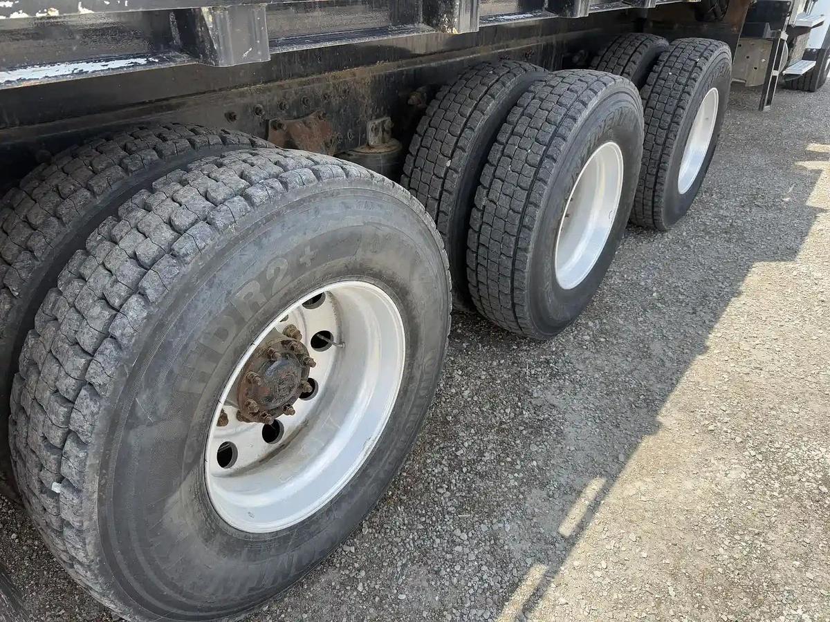 Used 2012 Freightliner Coronado