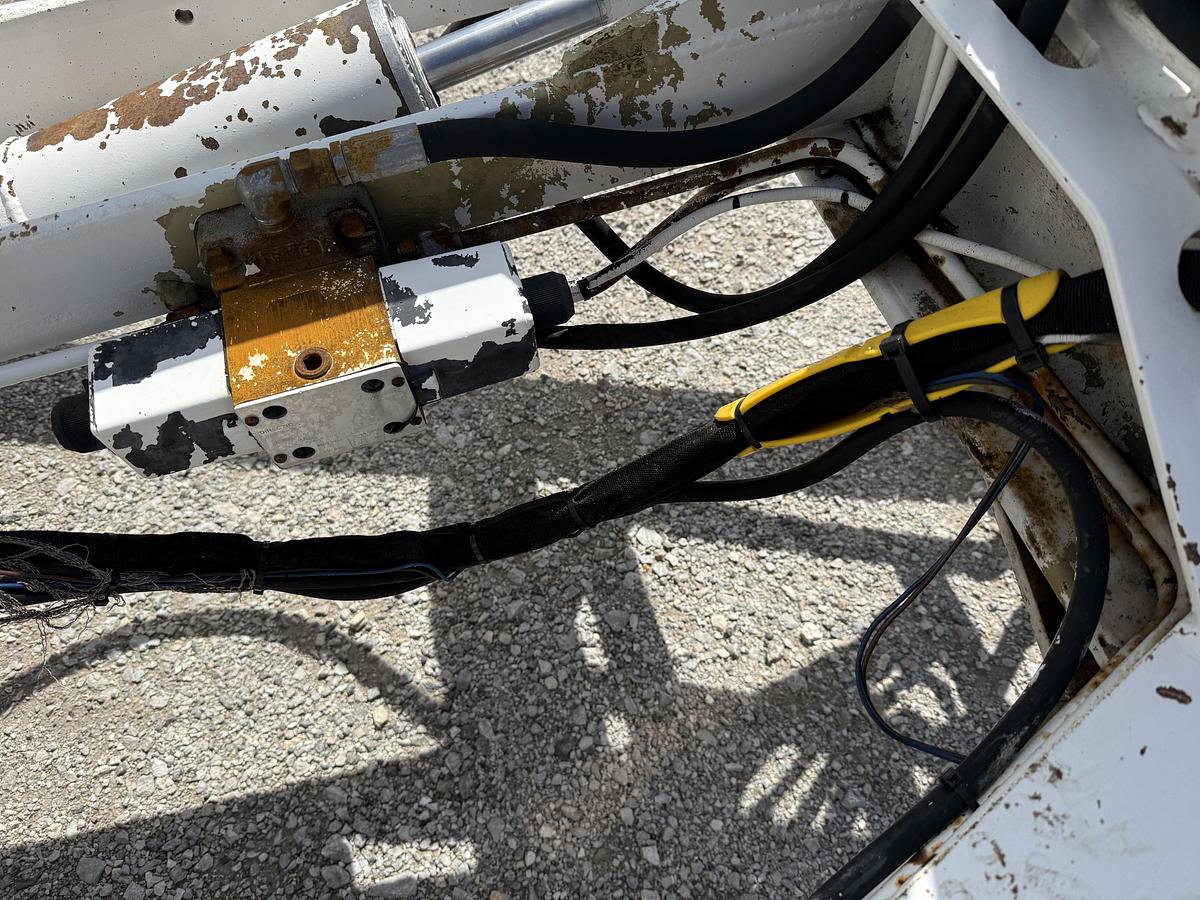 Used 1989 Hogg & Davis Hydra 985 Cable Puller