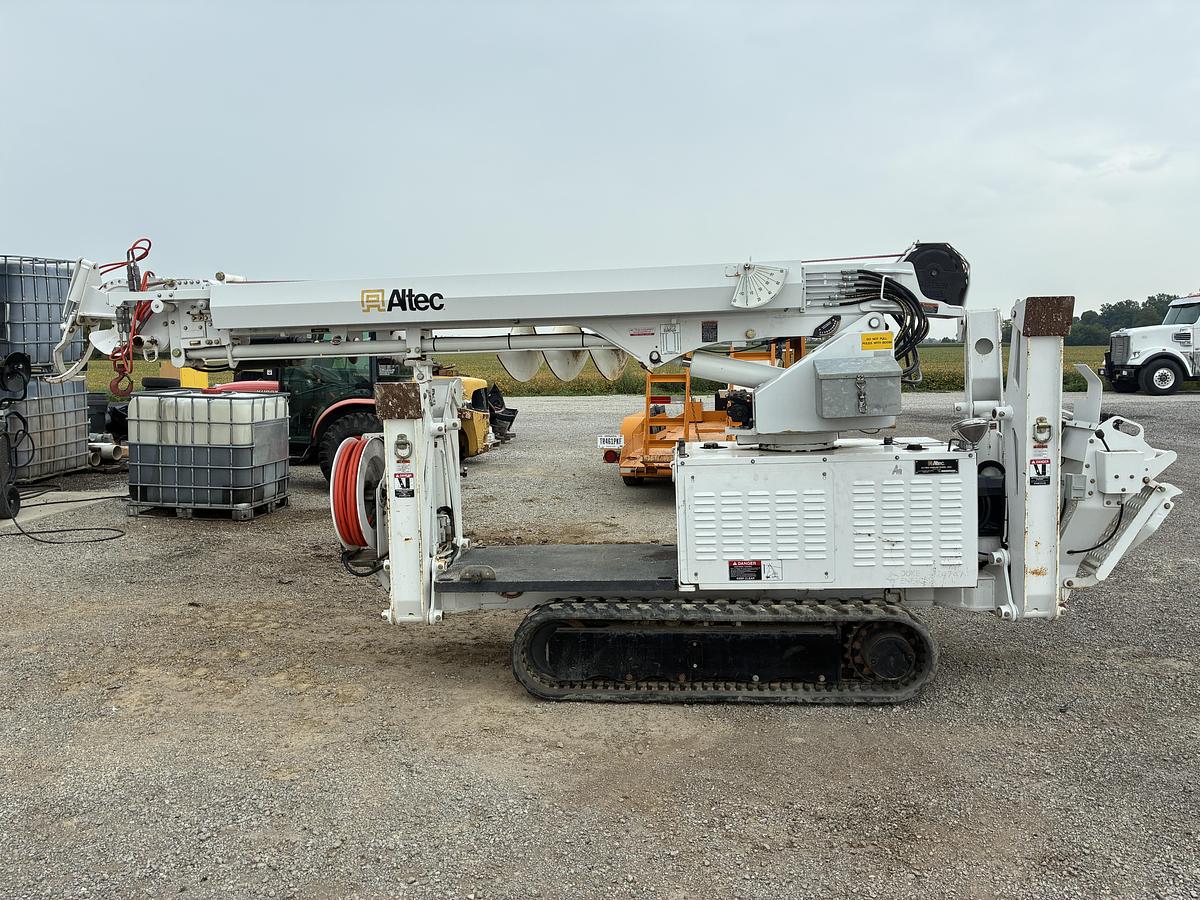 Used 2017 Altec DB37 Backyard Digger Derrick w/ 2019 Butler ETW 3840 Trailer