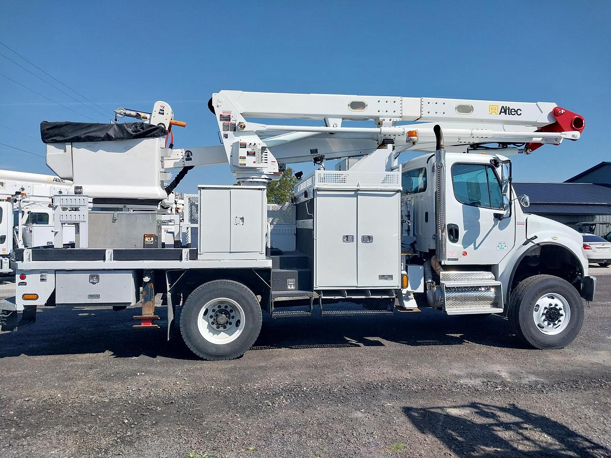 Used 2010 Freightliner M2 106 Utility Truck Altec TA60