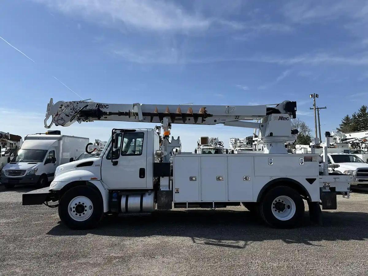 Used 2017 International 4300