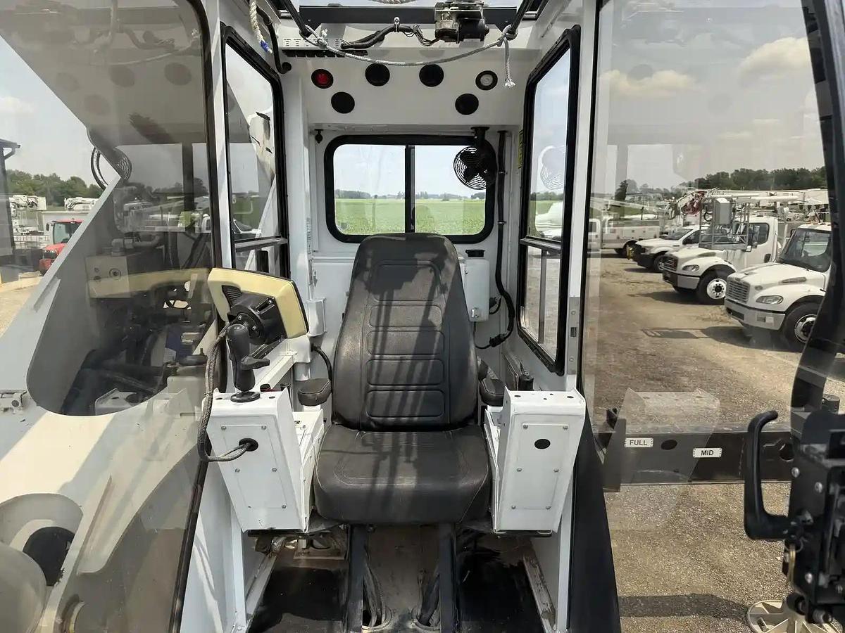Used 2015 Peterbilt 365